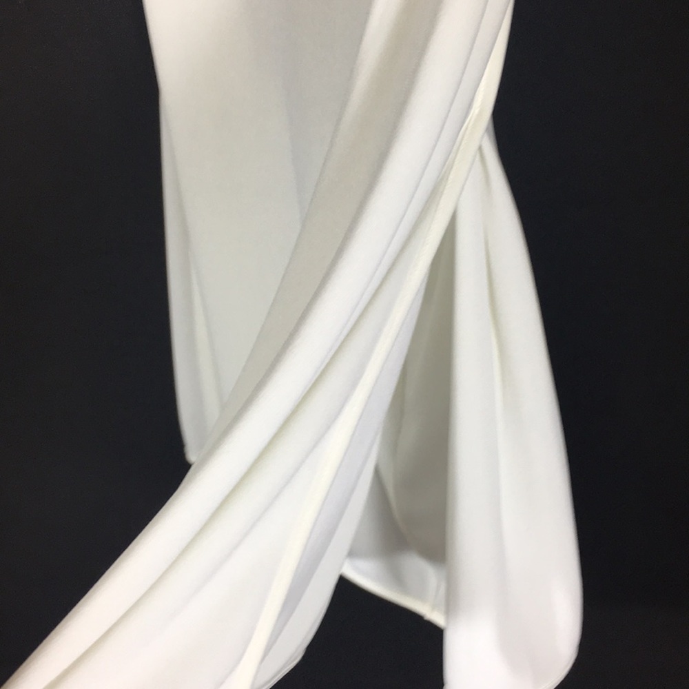 DKNY ( DANA KARAN NEW YORK ) Size LARGE, White, - Picture 7 of 8